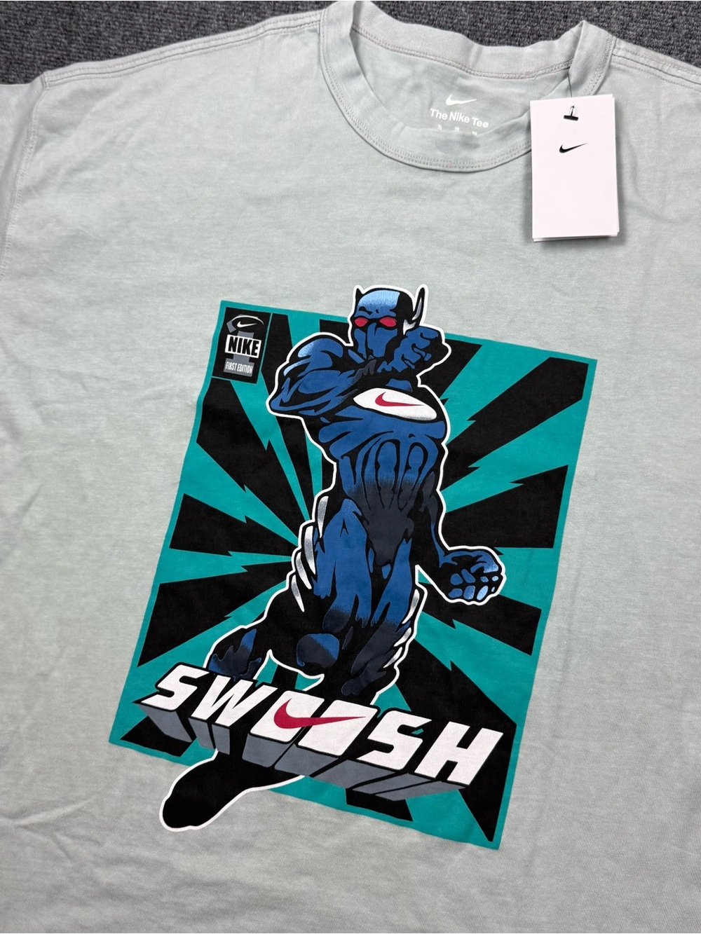 Nike Max90 Swoosh Man Superhero T-shirt Men XL Gray  1003